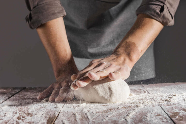 Fördelar och nackdelar med att baka eget bröd